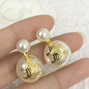 セリーヌ CELINE スーパーコピー 上品で優雅な輝きを放つ ゴールド×パール トリオンフモチーフ ピアス