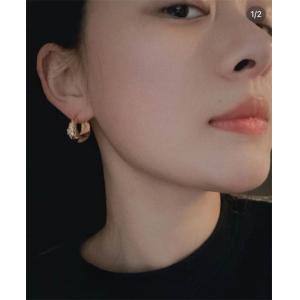 高級感あふれる輝き セリーヌ CELINE コピー 2025秋冬新作 ゴールド トリオンフフープ ピアス