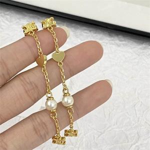 可憐でロマンティックな セリーヌ CELINE コピー 2025秋冬新作 ハート＆パール チェーン ピアス