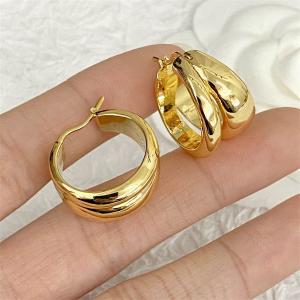 洗練されたボリューム感 セリーヌ 2025秋冬新作 ゴールド ダブルフープ ピアス CELINE スーパーコピー