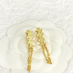 セリーヌ CELINE スーパーコピー 繊細でモードな輝き セリーヌトリオンフ チェーン デザイン ピアス