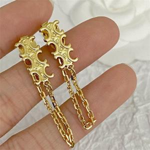 セリーヌ CELINE スーパーコピー 繊細でモードな輝き セリーヌトリオンフ チェーン デザイン ピアス