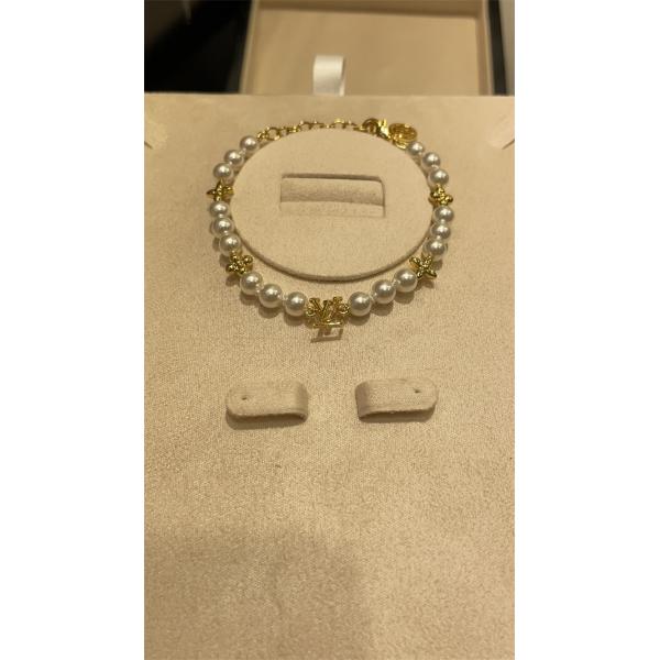 LOUIS VUITTONブレスレットコピー2025新作 ルイ ヴィトン SALENo1完売人気ブランド コピー 激安(日本最大級)