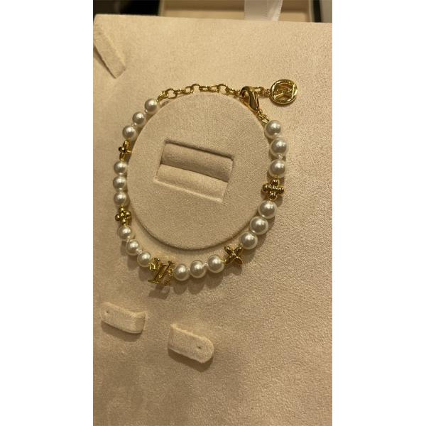 LOUIS VUITTONブレスレットコピー2025新作 ルイ ヴィトン SALENo1完売人気ブランド コピー 激安(日本最大級)