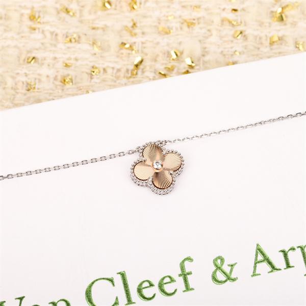 2025新作VCAヴァン クリーフアンドアーペルネックレスコピーおしゃれプレゼント最適 通販ショッピング