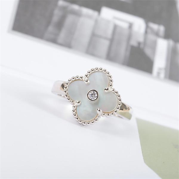 美品VCA指輪コピー高級ブランドヴァン クリーフアンドアーペルアクセサリー人気激安通販