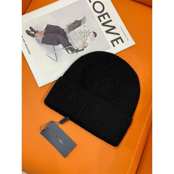 値下げ！2025秋冬プラダニット帽コピーふわふわな感触__ブランド コピー 激安(日本最大級)