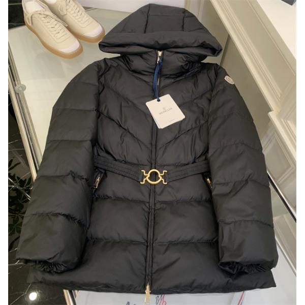 抜群の保温性を誇る最上級の素材を使用したモンクレール激安のレデイース　ダウンジャケット　MONCLER　ブラックブランド コピー 激安(日本最大級)