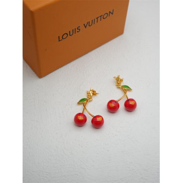 2025秋冬におすすめ着こなし ピアス ルイ ヴィトン 簡単にコーデをおしゃれに演出 LOUIS VUITTON 普段使いもオフィスもOKブランド コピー 激安(日本最大級)