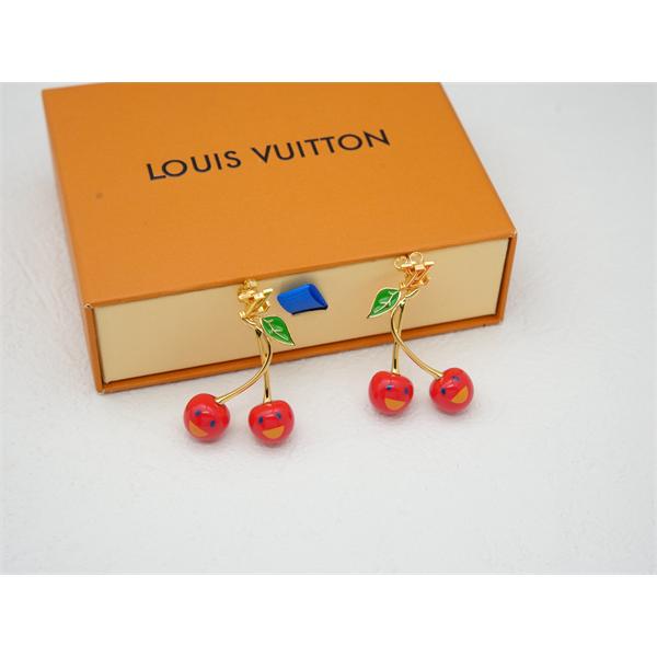 2025秋冬におすすめ着こなし ピアス ルイ ヴィトン 簡単にコーデをおしゃれに演出 LOUIS VUITTON 普段使いもオフィスもOKブランド コピー 激安(日本最大級)