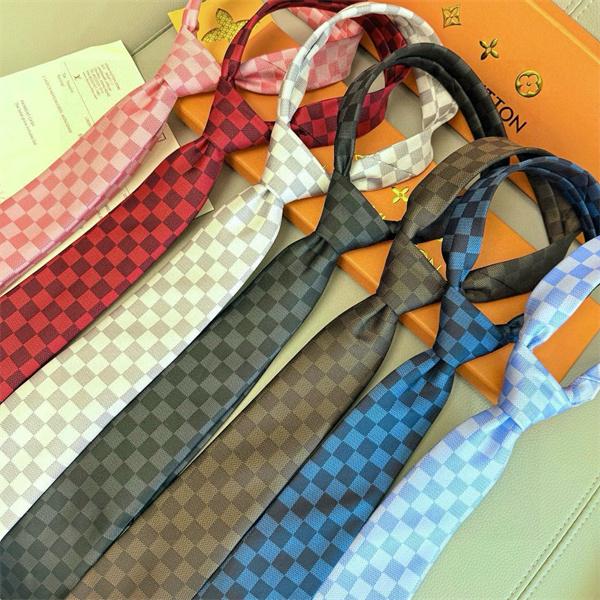 2025秋冬におすすめ着こなしルイ ヴィトン LOUIS VUITTON ネクタイ _ブランド コピー 激安(日本最大級)