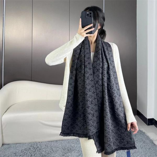 上質 大人気！2025秋冬季超人気  LOUIS VUITTONロングマフラー ブランド コピー 激安(日本最大級)30*180cm