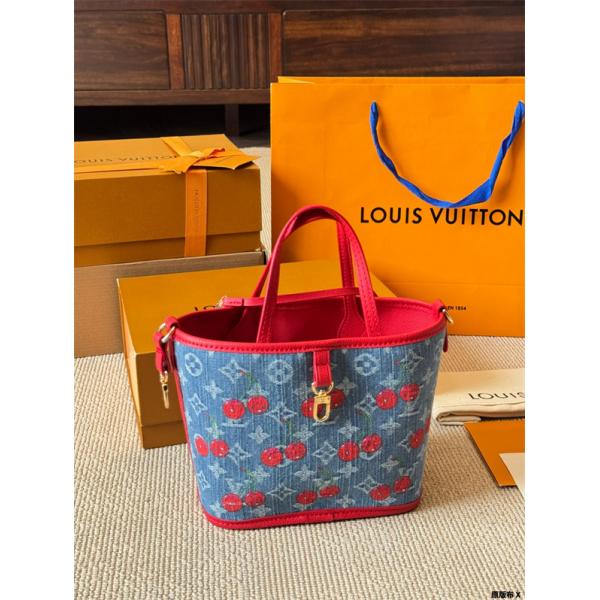 スタイリッシュな印象 2025春夏 ルイ ヴィトン 手持ち&ショルダー掛け_ LOUIS VUITTON_ブランド コピー 激安(日本最大級)