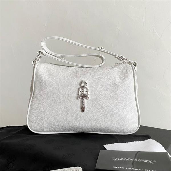 目立つ赤色のクロムハーツショルダーバッグコピーChrome Hearts 2025人気定番レディースブランド コピー 激安(日本最大級)