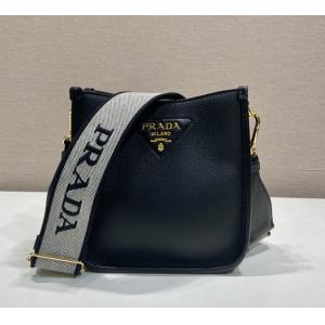 圧倒的人気新着 2025【SALE！】バッグ プラダ PRADAショルダーバッグスーパーコピーブランド激安通販 専門店