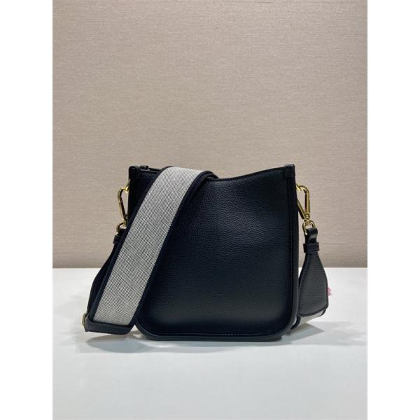 圧倒的人気新着 2025【SALE！】バッグ プラダ PRADAショルダーバッグスーパーコピーブランド激安通販 専門店