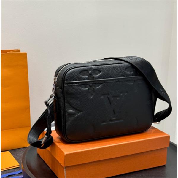 ルイ ヴィトンショルダーバッグ_ブランド コピー  LOUIS VUITTON 毎日のおでかけが楽しむ激安(日本最大級)