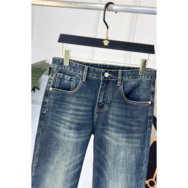 2025冬の新作も！今年流行りの新作アイテム MONCLER モンクレール デニムパンツスーパーコピーブランド激安通販 専門店