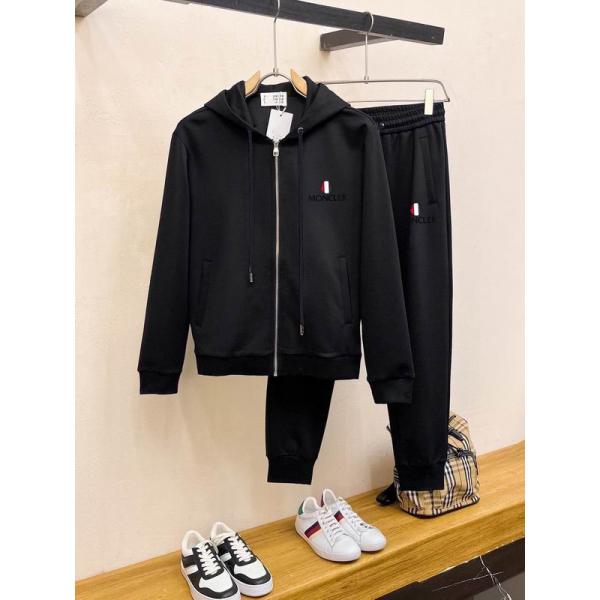 洗練された印象MONCLERモンクレールセットアップ偽物メンズブラックのフード付きスーパーコピーブランド激安通販 専門店