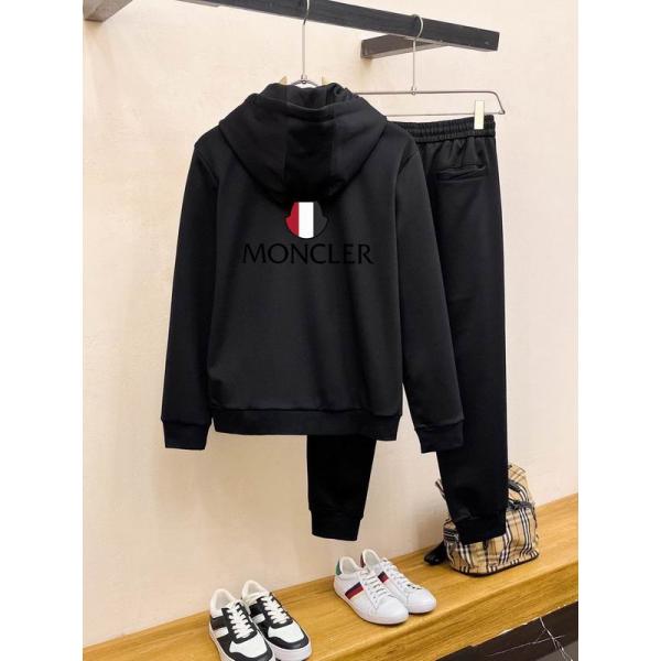 洗練された印象MONCLERモンクレールセットアップ偽物メンズブラックのフード付きスーパーコピーブランド激安通販 専門店