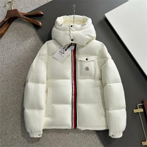 MONCLER 偽物 ダウンジャケット エレガント トリコロール クラシック モンクレール