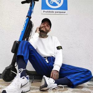ストーンアイランド スーパーコピー スウェット シンプル 長袖 クルーネック STONE ISLAND