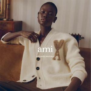 アミパリス コピー 優雅 高品質 カーディガン ゴールドロゴ ボタンニット AMI PARIS