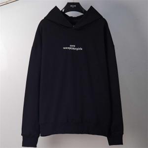 マルジェラ コピー パーカー 反転ロゴ ミニマル ブラックデザイン 期間限定 Maison Margiela