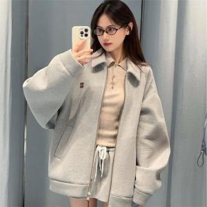 ミュウミュウ コピー ブルゾン ジップアップ オーバーサイズ グレー 高級 Miu Miu