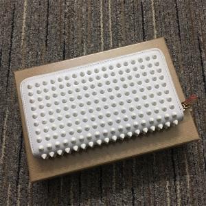 クリスチャンルブタン 偽物 個性的 スタイリッシュ 精巧 スパイク ホワイト 長財布 CHRISTIAN LOUBOUTIN