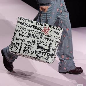 ルイヴィトン スーパーコピー 個性的 モダン グラフィティ トートバッグ LOUIS VUITTON