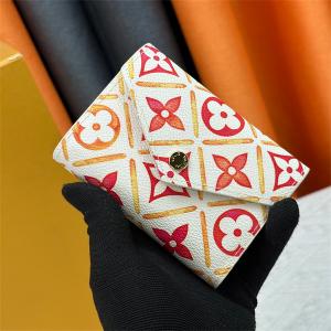 LOUIS VUITTON 偽物 華やか 上品 モノグラム 三つ折り財布 軽い お洒落 ルイヴィトン