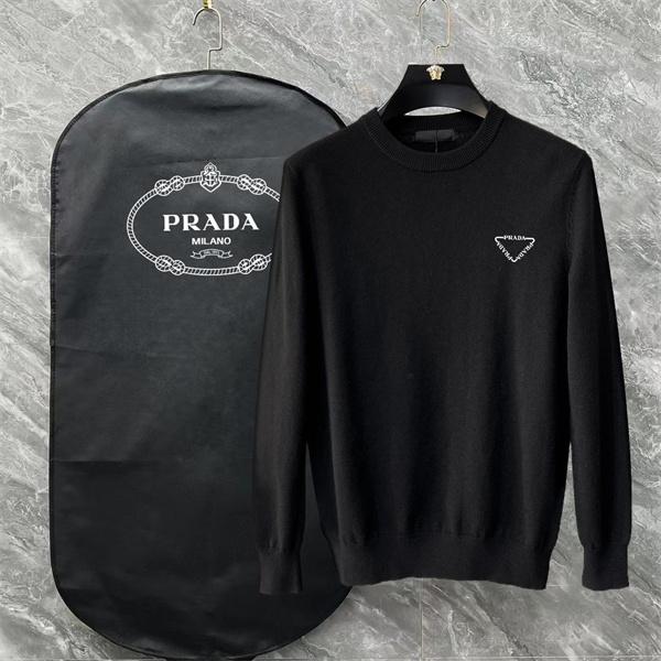 プラダ 偽物 ニット セーター ブラック エレガント スリム モダン スタイリッシュ PRADA