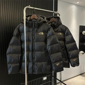  ザノースフェイス スーパーコピー ダウンジャケット 上品 光沢感 高級感 ブラックロゴ THE NORTH FACE