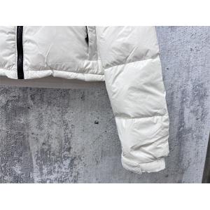 ノースフェイス コピー ショートダウンジャケット おしゃれ 柔らか 暖か ブラウン THE NORTH FACE