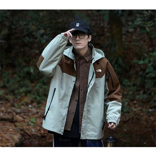 ノースフェイス コピー ウィンドブレーカー スポーティ 軽量 防水 モダン THE NORTH FACE