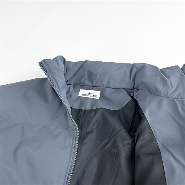 STONE ISLAND 偽物 ダウンブルゾン 軽量 防寒 高品質 シンプルデザイン ストリート ストーンアイランド