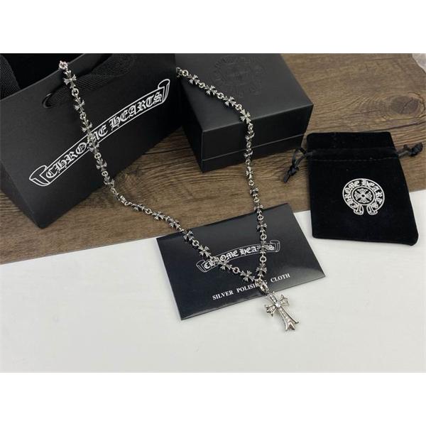 クロムハーツ コピー 重厚 優雅 シルバーネックレス フラワークロスチェーン CHROME HEARTS