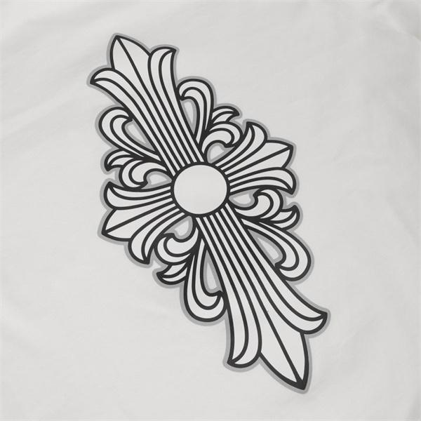 クロムハーツ 偽物 クラフト感 重視 シックデザイン 長袖Tシャツ バッククロスモチーフ CHROME HEARTS