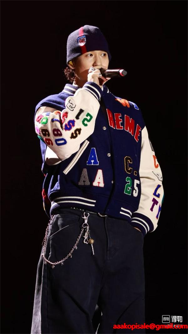 ネイビー×ホワイト 2025秋冬 カラフルロゴ Supreme シュプリーム 偽物 スタジャン