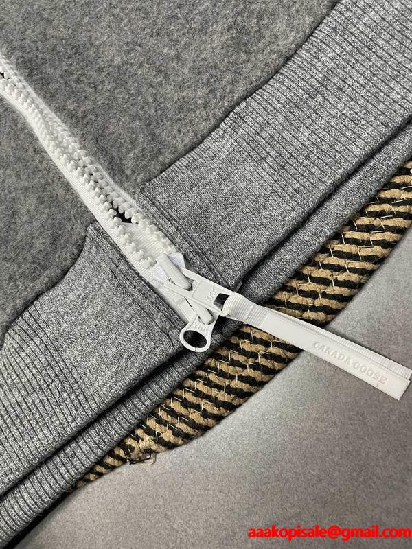 Canada Goose スーパーコピー フリースベスト チャコールグレー 2025秋冬 軽量保温 カナダグース 