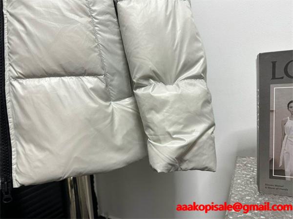 カナダグース Canada Goose ブラック 2025秋冬 クラシックファー ダウンジャケット 偽物