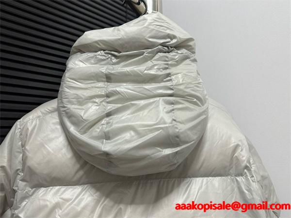 カナダグース Canada Goose ブラック 2025秋冬 クラシックファー ダウンジャケット 偽物