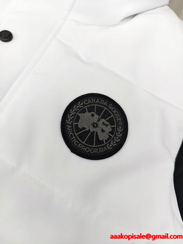 カナダグース Canada Goose 2025秋冬 ブラック ダウンベスト コピー 秋冬トレンドモデル