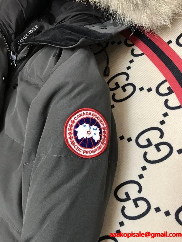 カナダグース Canada Goose 2025秋冬 ブラック ロングファーダウンコート コピー 着回し抜群