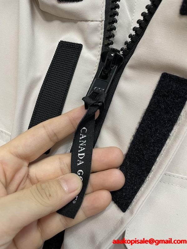 スモーキーグレージュ 2025秋冬 シンプル防寒ダウンジャケット カナダグース Canada Goose 偽物