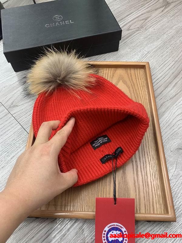 秋冬に映える上品グレー カナディアングース Canada Goose ニット帽 スーパーコピー N級