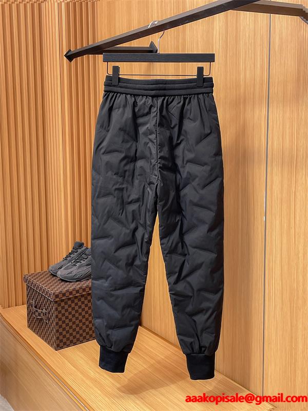 暖かい 2025秋冬向け バーバリー Burberry 中綿ジョガーパンツ スーパーコピー 高品質 N級品