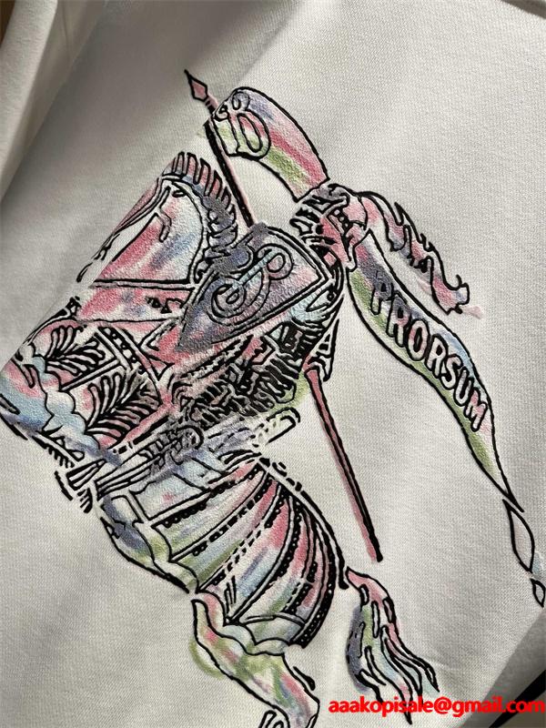 黒色虹色ロゴアクセント 2025秋冬大人気注目 バーバリー 偽物 パーカー スーパーコピークオリティ