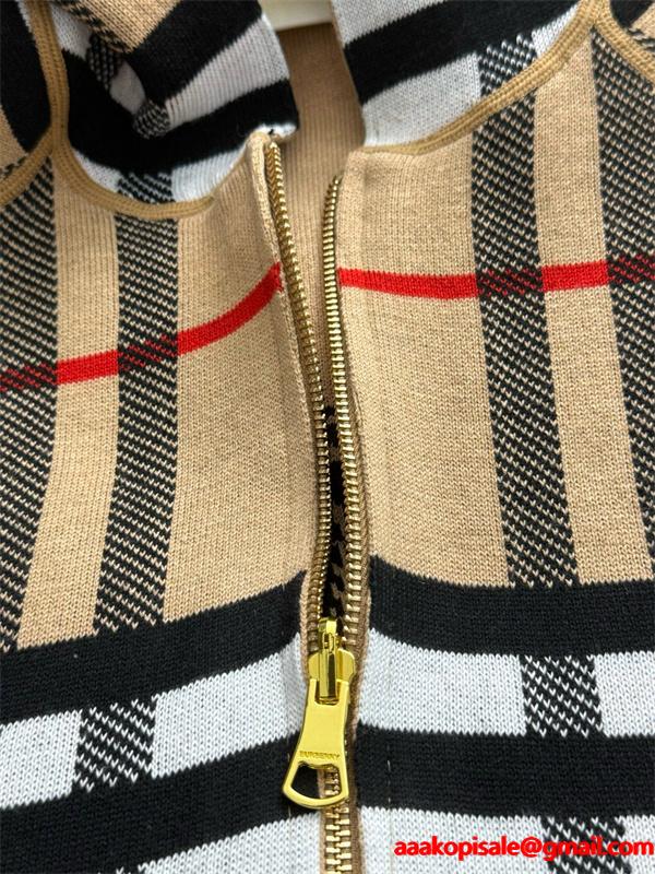 カーキロゴアクセント 秋冬大人気注目 バーバリー 偽物 パーカーニット クオリティ Burberry 2025AW注目